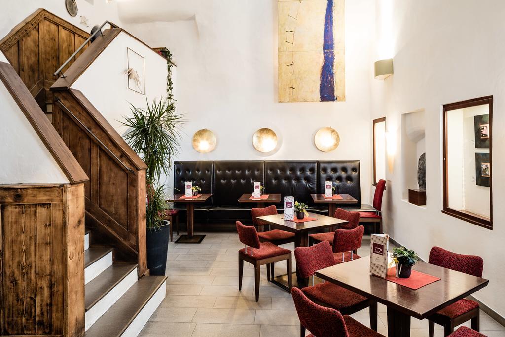 Hotel Restaurant Lilie ヴィピテーノ エクステリア 写真
