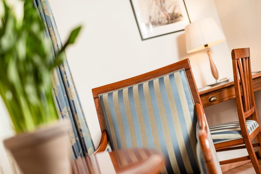 Hotel Restaurant Lilie ヴィピテーノ エクステリア 写真